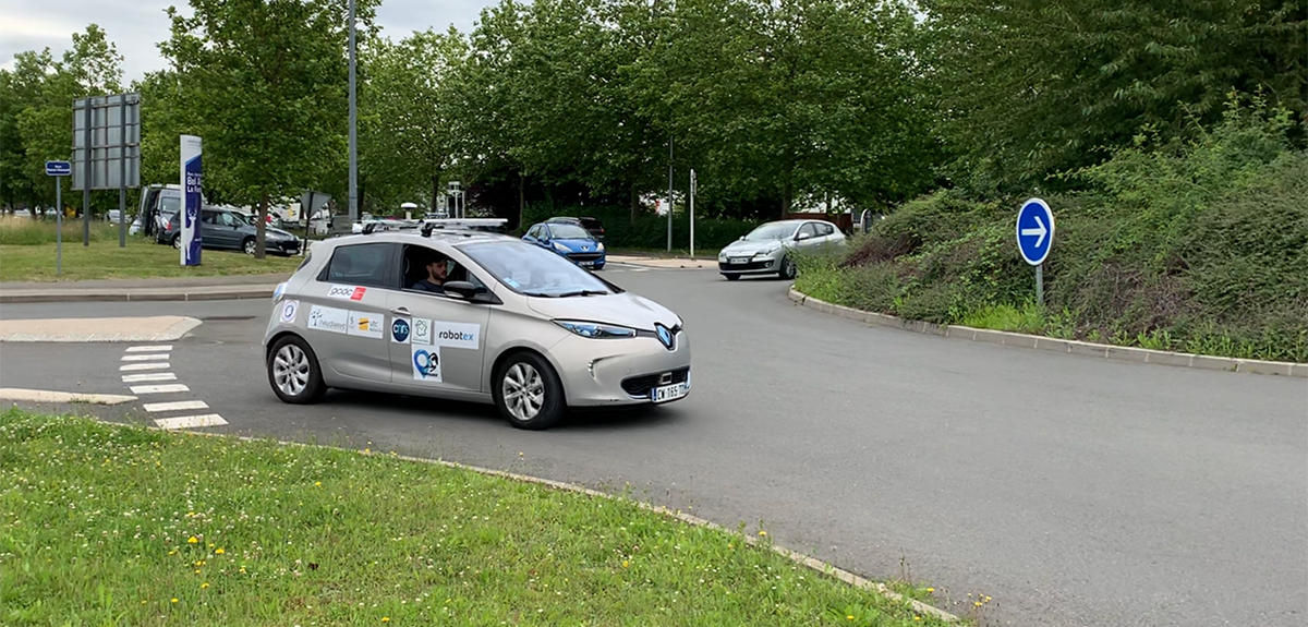 ©Heudiasyc UMR UTC CNRS Le véhicule autonome lors d'un test effectué en juillet 2021